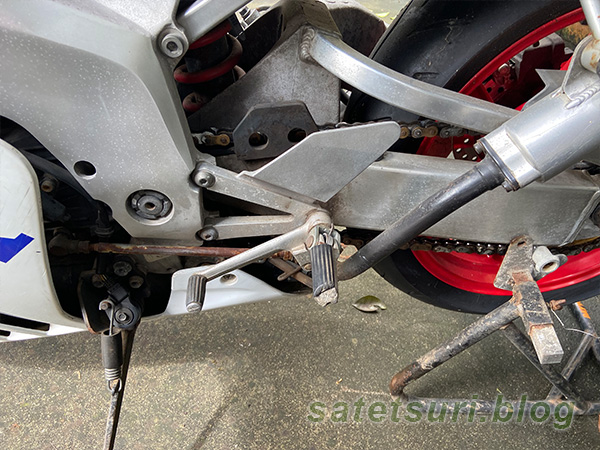 NSR250R SE（MC21）用の左ステップ付近